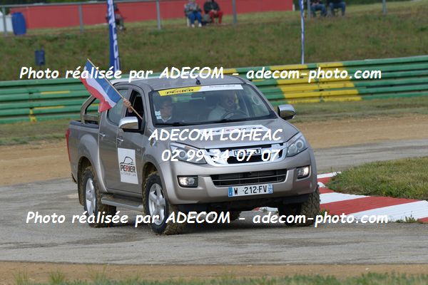 http://v2.adecom-photo.com/images//1.RALLYCROSS/2019/RALLYCROSS_CHATEAUROUX_2019/AMBIANCE_DIVERS/38A_0879.JPG