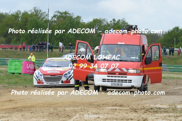 http://v2.adecom-photo.com/images//1.RALLYCROSS/2019/RALLYCROSS_CHATEAUROUX_2019/AMBIANCE_DIVERS/38A_2806.JPG