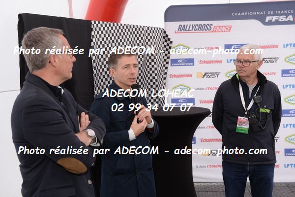 http://v2.adecom-photo.com/images//1.RALLYCROSS/2019/RALLYCROSS_CHATEAUROUX_2019/AMBIANCE_DIVERS/38A_2974.JPG