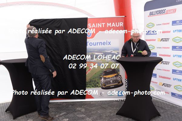 http://v2.adecom-photo.com/images//1.RALLYCROSS/2019/RALLYCROSS_CHATEAUROUX_2019/AMBIANCE_DIVERS/38A_2976.JPG