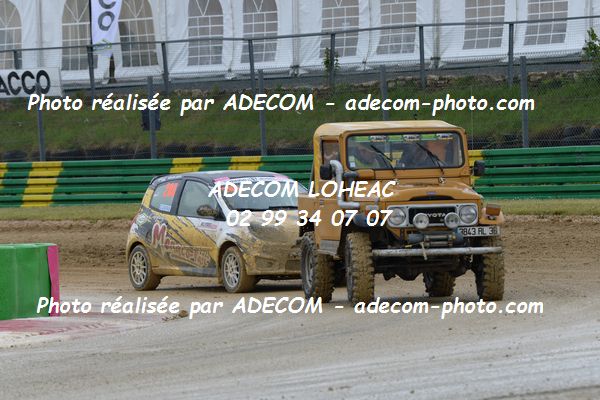 http://v2.adecom-photo.com/images//1.RALLYCROSS/2019/RALLYCROSS_CHATEAUROUX_2019/AMBIANCE_DIVERS/38A_3182.JPG