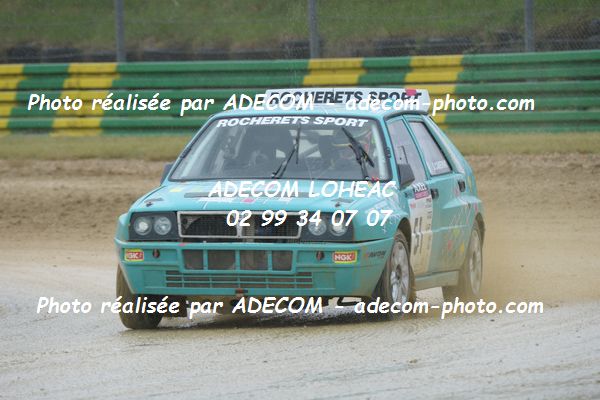 http://v2.adecom-photo.com/images//1.RALLYCROSS/2019/RALLYCROSS_CHATEAUROUX_2019/LEGENDE_SHOW/CAMERINO_Dominique/38A_3490.JPG