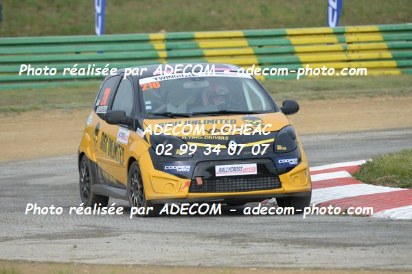 http://v2.adecom-photo.com/images//1.RALLYCROSS/2019/RALLYCROSS_CHATEAUROUX_2019/TWINGO/ALLEREAU_Xavier/38A_1121.JPG