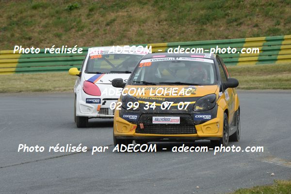 http://v2.adecom-photo.com/images//1.RALLYCROSS/2019/RALLYCROSS_CHATEAUROUX_2019/TWINGO/ALLEREAU_Xavier/38A_1787.JPG