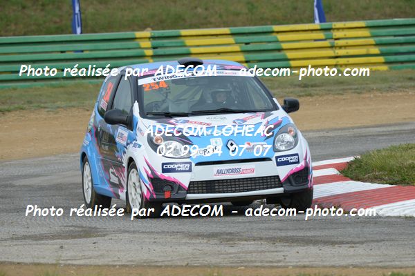 http://v2.adecom-photo.com/images//1.RALLYCROSS/2019/RALLYCROSS_CHATEAUROUX_2019/TWINGO/CHRETIEN_Constance/38A_1118.JPG