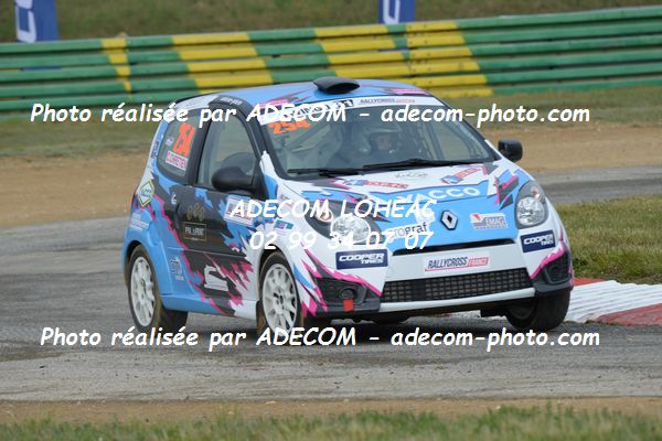 http://v2.adecom-photo.com/images//1.RALLYCROSS/2019/RALLYCROSS_CHATEAUROUX_2019/TWINGO/CHRETIEN_Constance/38A_1131.JPG