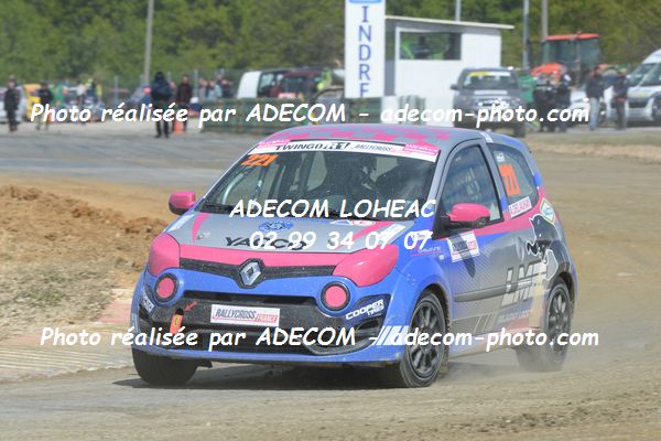 http://v2.adecom-photo.com/images//1.RALLYCROSS/2019/RALLYCROSS_CHATEAUROUX_2019/TWINGO/DELAUNAY_Audrey/38A_5156.JPG