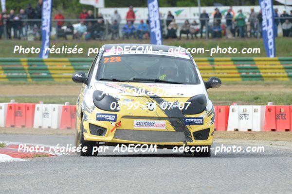 http://v2.adecom-photo.com/images//1.RALLYCROSS/2019/RALLYCROSS_CHATEAUROUX_2019/TWINGO/DUFAS_Bryan/38A_2553.JPG