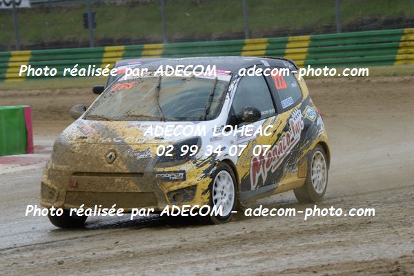 http://v2.adecom-photo.com/images//1.RALLYCROSS/2019/RALLYCROSS_CHATEAUROUX_2019/TWINGO/DUFAS_Bryan/38A_3191.JPG