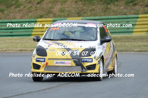 http://v2.adecom-photo.com/images//1.RALLYCROSS/2019/RALLYCROSS_CHATEAUROUX_2019/TWINGO/DUFAS_Dylan/38A_1852.JPG