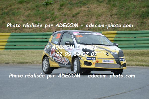 http://v2.adecom-photo.com/images//1.RALLYCROSS/2019/RALLYCROSS_CHATEAUROUX_2019/TWINGO/DUFAS_Dylan/38A_1866.JPG