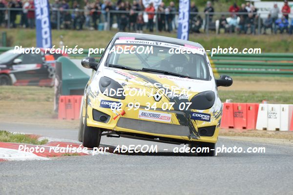 http://v2.adecom-photo.com/images//1.RALLYCROSS/2019/RALLYCROSS_CHATEAUROUX_2019/TWINGO/DUFAS_Dylan/38A_2612.JPG