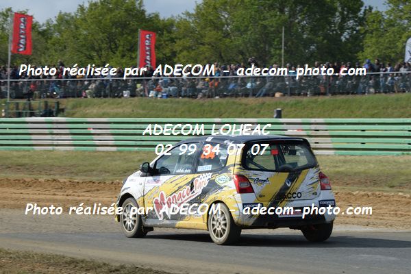 http://v2.adecom-photo.com/images//1.RALLYCROSS/2019/RALLYCROSS_CHATEAUROUX_2019/TWINGO/DUFAS_Dylan/38A_3911.JPG