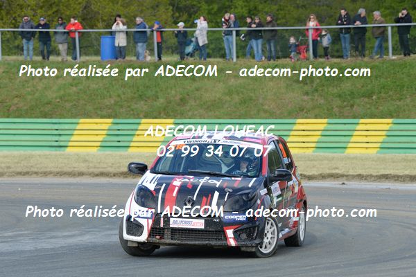 http://v2.adecom-photo.com/images//1.RALLYCROSS/2019/RALLYCROSS_CHATEAUROUX_2019/TWINGO/ENOU_Mathieu/38A_3754.JPG