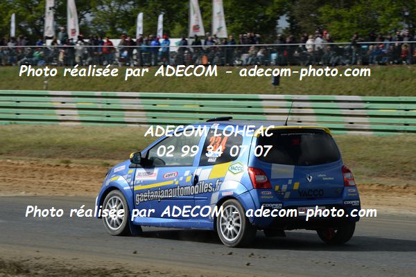 http://v2.adecom-photo.com/images//1.RALLYCROSS/2019/RALLYCROSS_CHATEAUROUX_2019/TWINGO/JAN_Clement/38A_3877.JPG