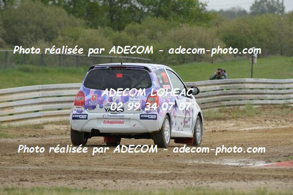 http://v2.adecom-photo.com/images//1.RALLYCROSS/2019/RALLYCROSS_CHATEAUROUX_2019/TWINGO/LEFRANCOIS_Melanie/38A_1780.JPG