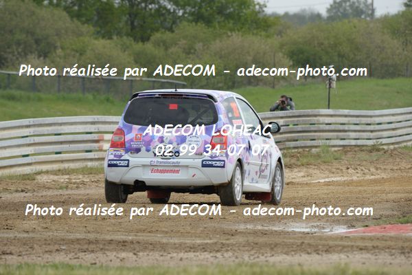 http://v2.adecom-photo.com/images//1.RALLYCROSS/2019/RALLYCROSS_CHATEAUROUX_2019/TWINGO/LEFRANCOIS_Melanie/38A_1781.JPG