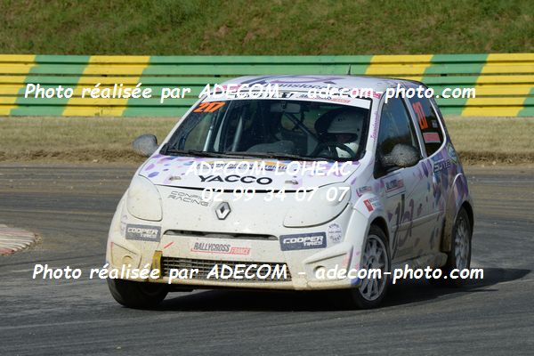 http://v2.adecom-photo.com/images//1.RALLYCROSS/2019/RALLYCROSS_CHATEAUROUX_2019/TWINGO/LEFRANCOIS_Melanie/38A_3793.JPG