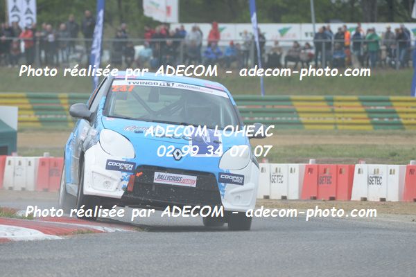 http://v2.adecom-photo.com/images//1.RALLYCROSS/2019/RALLYCROSS_CHATEAUROUX_2019/TWINGO/LEGAILLARD_Quentin/38A_2519.JPG