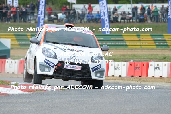 http://v2.adecom-photo.com/images//1.RALLYCROSS/2019/RALLYCROSS_CHATEAUROUX_2019/TWINGO/LEJAU_Etienne/38A_2546.JPG