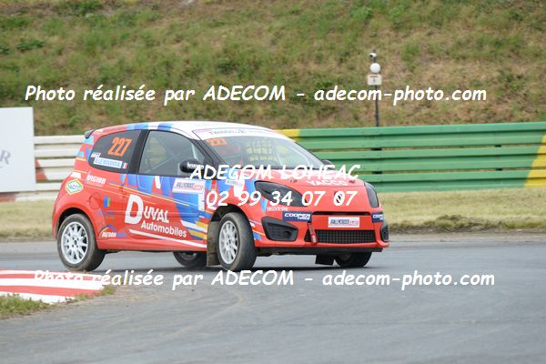 http://v2.adecom-photo.com/images//1.RALLYCROSS/2019/RALLYCROSS_CHATEAUROUX_2019/TWINGO/LE_BOUDOUIL_Arthur/38A_1880.JPG