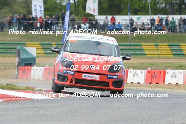 http://v2.adecom-photo.com/images//1.RALLYCROSS/2019/RALLYCROSS_CHATEAUROUX_2019/TWINGO/LE_BOUDOUIL_Arthur/38A_2567.JPG