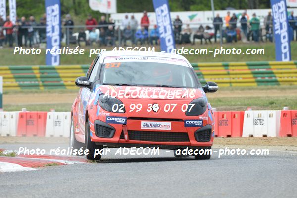 http://v2.adecom-photo.com/images//1.RALLYCROSS/2019/RALLYCROSS_CHATEAUROUX_2019/TWINGO/LE_BOUDOUIL_Arthur/38A_2601.JPG