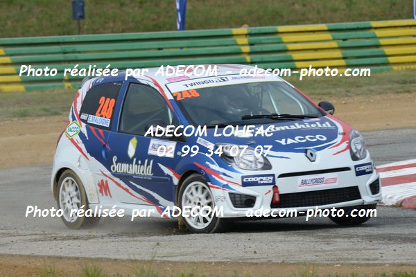 http://v2.adecom-photo.com/images//1.RALLYCROSS/2019/RALLYCROSS_CHATEAUROUX_2019/TWINGO/MALOIGNE_Edgar/38A_1253.JPG