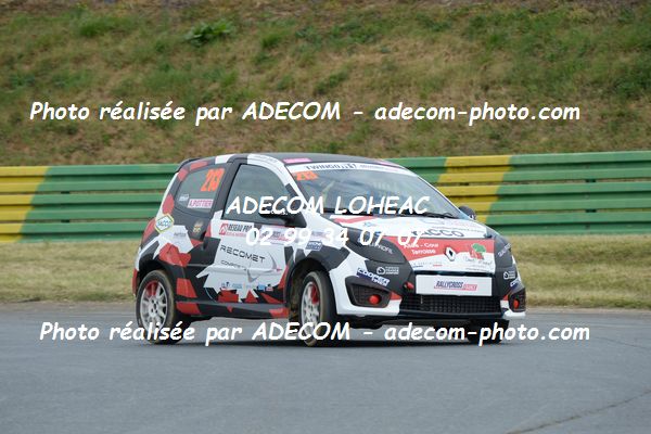 http://v2.adecom-photo.com/images//1.RALLYCROSS/2019/RALLYCROSS_CHATEAUROUX_2019/TWINGO/POTTIER_Alizee/38A_1803.JPG