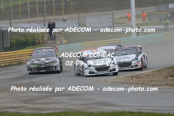 http://v2.adecom-photo.com/images//1.RALLYCROSS/2019/RALLYCROSS_ESSAY_2019/SUPER_CAR/DUVAL_Francois/40A_5365.JPG