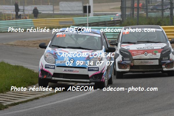 http://v2.adecom-photo.com/images//1.RALLYCROSS/2019/RALLYCROSS_ESSAY_2019/TWINGO/CHRETIEN_Constance/40A_4608.JPG