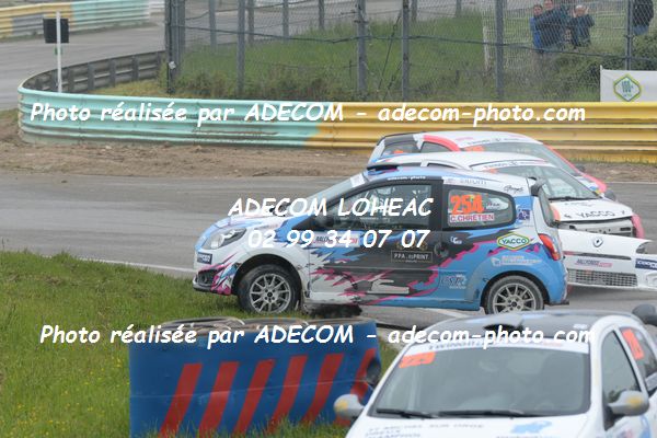 http://v2.adecom-photo.com/images//1.RALLYCROSS/2019/RALLYCROSS_ESSAY_2019/TWINGO/CHRETIEN_Constance/40A_5138.JPG