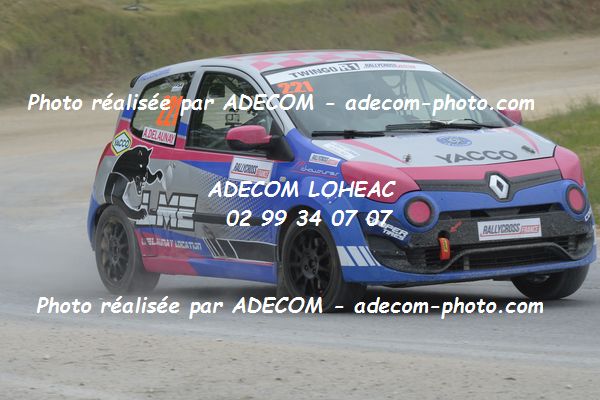 http://v2.adecom-photo.com/images//1.RALLYCROSS/2019/RALLYCROSS_ESSAY_2019/TWINGO/DELAUNAY_Audrey/40A_2326.JPG