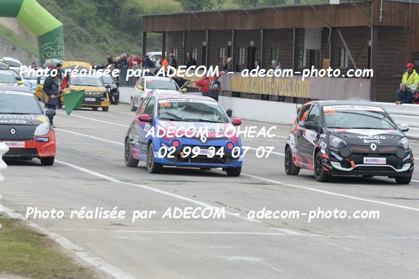 http://v2.adecom-photo.com/images//1.RALLYCROSS/2019/RALLYCROSS_ESSAY_2019/TWINGO/DELAUNAY_Audrey/40A_2865.JPG