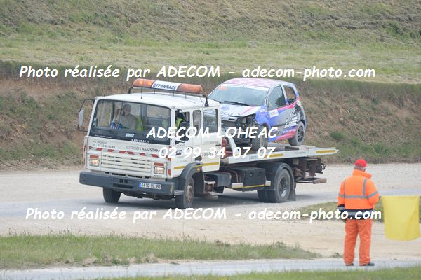 http://v2.adecom-photo.com/images//1.RALLYCROSS/2019/RALLYCROSS_ESSAY_2019/TWINGO/DELAUNAY_Audrey/40A_2888.JPG