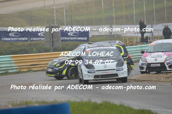 http://v2.adecom-photo.com/images//1.RALLYCROSS/2019/RALLYCROSS_ESSAY_2019/TWINGO/DELAUNAY_Olympe/40A_4588.JPG