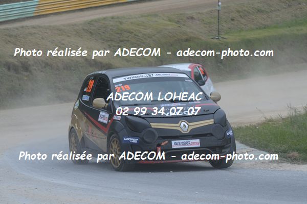 http://v2.adecom-photo.com/images//1.RALLYCROSS/2019/RALLYCROSS_ESSAY_2019/TWINGO/GAUTHIER_Brandon/40A_2300.JPG