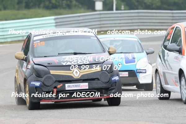 http://v2.adecom-photo.com/images//1.RALLYCROSS/2019/RALLYCROSS_ESSAY_2019/TWINGO/GAUTHIER_Brandon/40A_3733.JPG