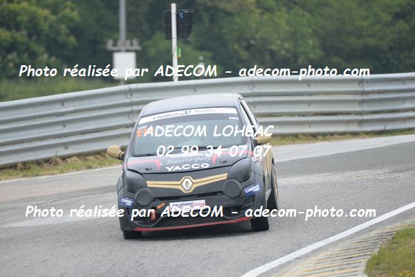 http://v2.adecom-photo.com/images//1.RALLYCROSS/2019/RALLYCROSS_ESSAY_2019/TWINGO/GAUTHIER_Brandon/40A_3745.JPG