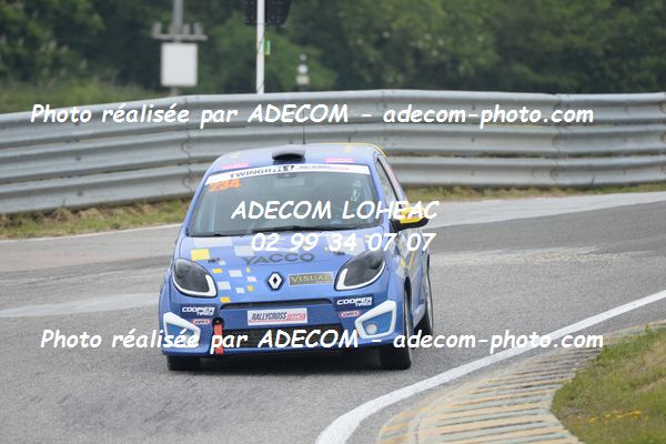 http://v2.adecom-photo.com/images//1.RALLYCROSS/2019/RALLYCROSS_ESSAY_2019/TWINGO/JAN_Clement/40A_3677.JPG
