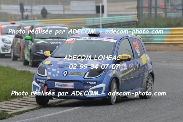 http://v2.adecom-photo.com/images//1.RALLYCROSS/2019/RALLYCROSS_ESSAY_2019/TWINGO/JAN_Clement/40A_4652.JPG