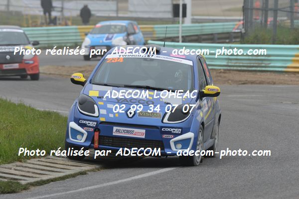 http://v2.adecom-photo.com/images//1.RALLYCROSS/2019/RALLYCROSS_ESSAY_2019/TWINGO/JAN_Clement/40A_4668.JPG