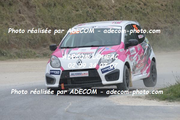 http://v2.adecom-photo.com/images//1.RALLYCROSS/2019/RALLYCROSS_ESSAY_2019/TWINGO/LAMBEC_Estelle/40A_2954.JPG