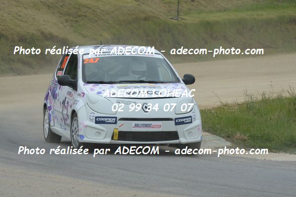http://v2.adecom-photo.com/images//1.RALLYCROSS/2019/RALLYCROSS_ESSAY_2019/TWINGO/LEFRANCOIS_Sandy/40A_1870.JPG