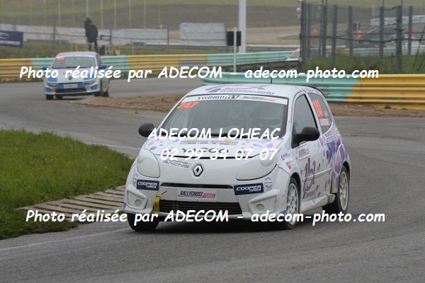 http://v2.adecom-photo.com/images//1.RALLYCROSS/2019/RALLYCROSS_ESSAY_2019/TWINGO/LEFRANCOIS_Sandy/40A_4572.JPG