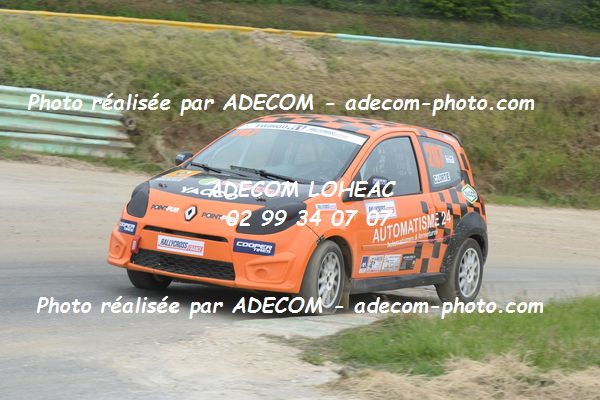 http://v2.adecom-photo.com/images//1.RALLYCROSS/2019/RALLYCROSS_ESSAY_2019/TWINGO/LORTIE_Christophe/40A_1304.JPG