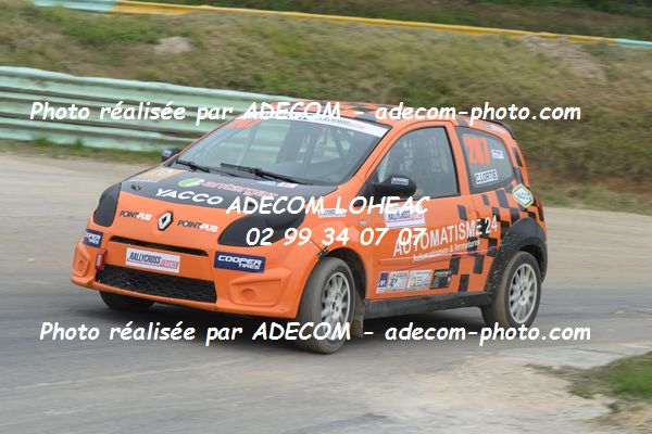 http://v2.adecom-photo.com/images//1.RALLYCROSS/2019/RALLYCROSS_ESSAY_2019/TWINGO/LORTIE_Christophe/40A_1319.JPG