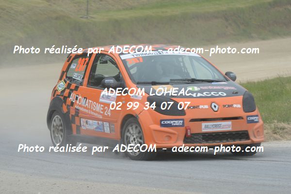 http://v2.adecom-photo.com/images//1.RALLYCROSS/2019/RALLYCROSS_ESSAY_2019/TWINGO/LORTIE_Christophe/40A_1952.JPG