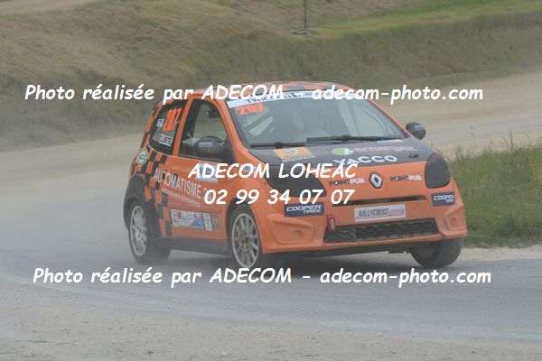 http://v2.adecom-photo.com/images//1.RALLYCROSS/2019/RALLYCROSS_ESSAY_2019/TWINGO/LORTIE_Christophe/40A_2389.JPG