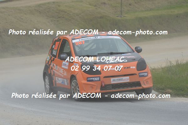 http://v2.adecom-photo.com/images//1.RALLYCROSS/2019/RALLYCROSS_ESSAY_2019/TWINGO/LORTIE_Christophe/40A_2396.JPG